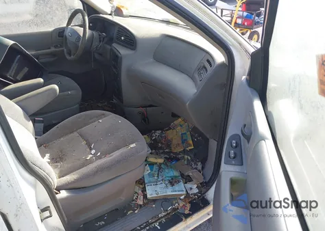 2001 Ford Windstar z USA, uszkodzony, nr VIN 2FTZA54411BC16454